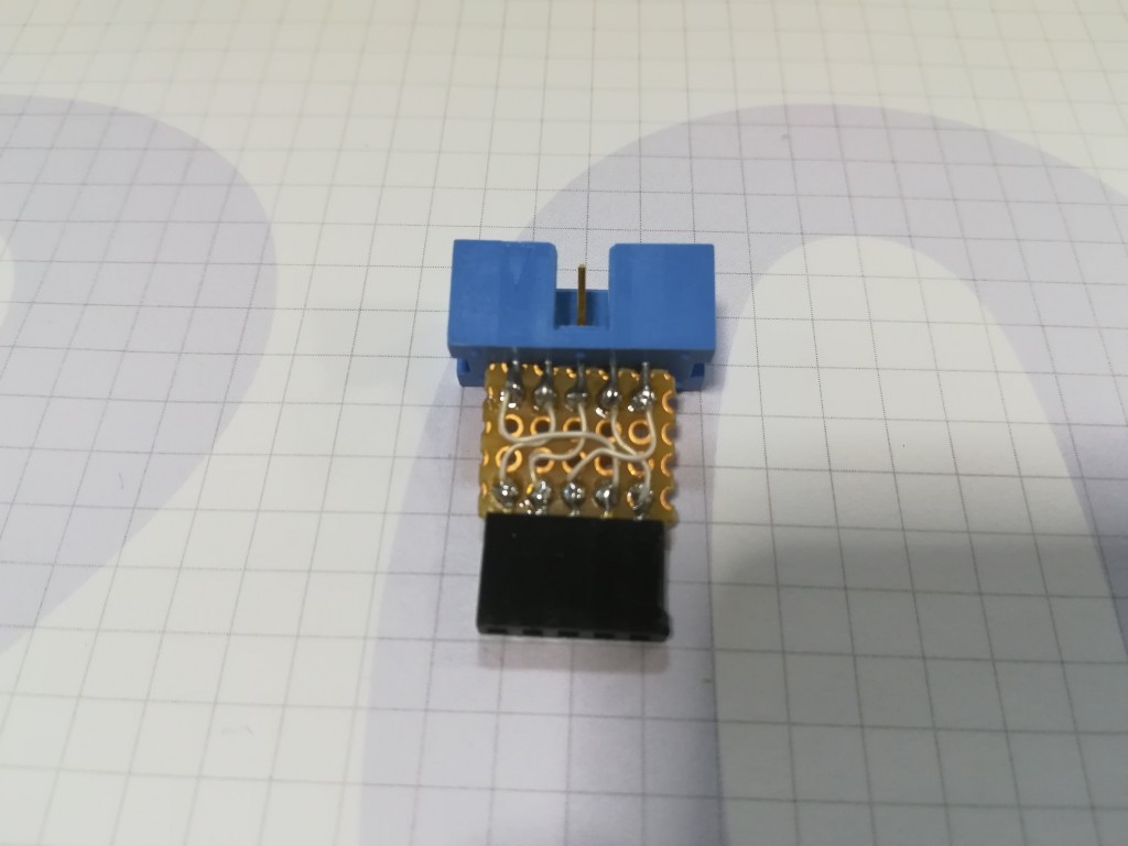 MikroProg to Pickit 3 adapter